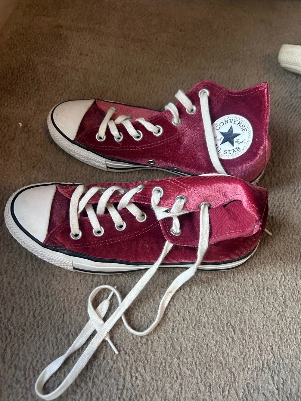 Velvet all star converse